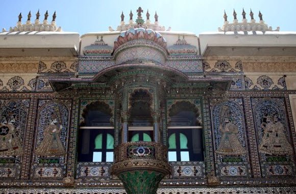 Mor Chowk, Udaipur, Rajasthan - Vushii.com Mor Chowk, Udaipur, Rajasthan - Vushii.com
